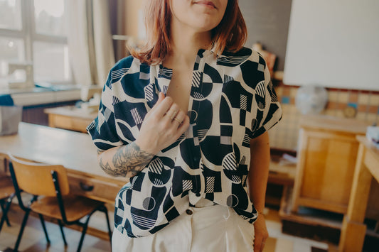 NADIA - chemisier noir et blanc