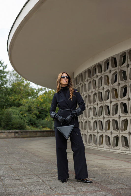 Blazer Black structure