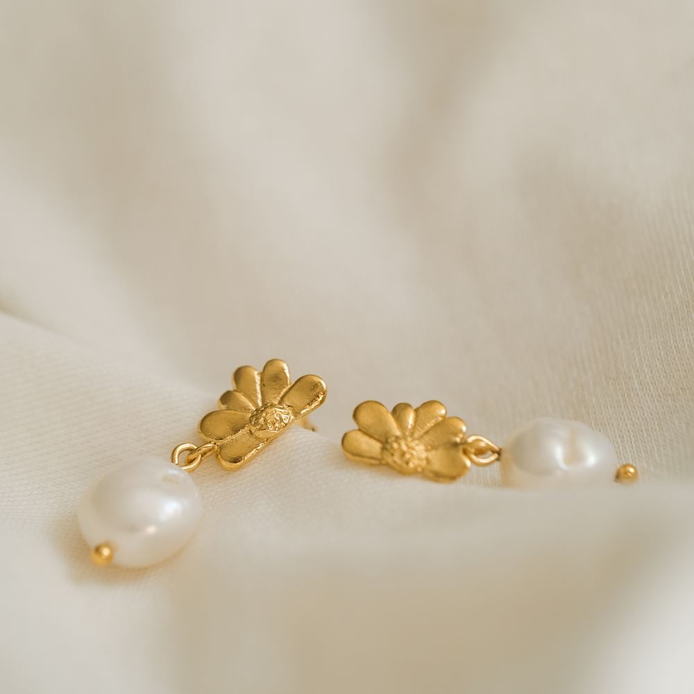 Tiroir de Lou - Boucles d'oreilles Camélia - plaqué or