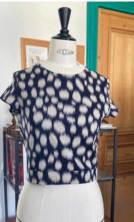 Blouse Ikat manches courtes
