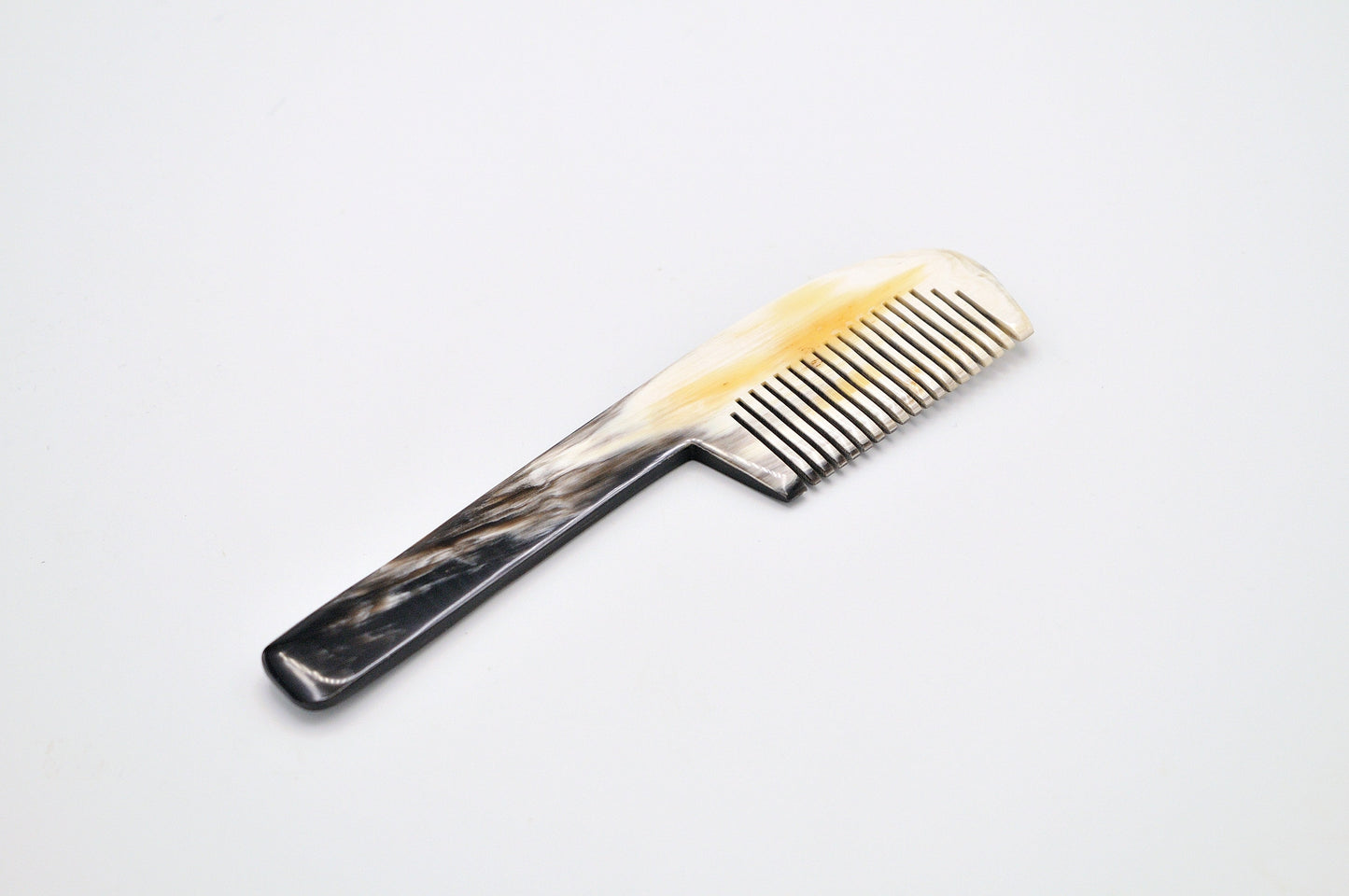 Comb for thick beard